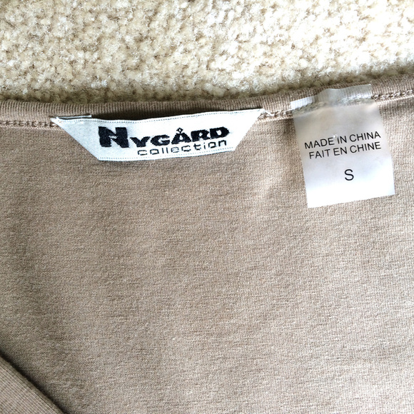 Nygard Tan Sparkly Broach Embellished Top S - Picture 5 of 5